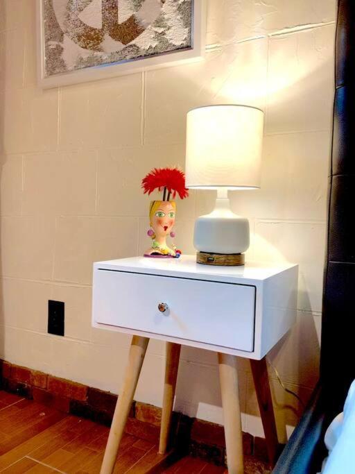 Live In This Iconic East Side Lower Level Unit Providence Exteriör bild